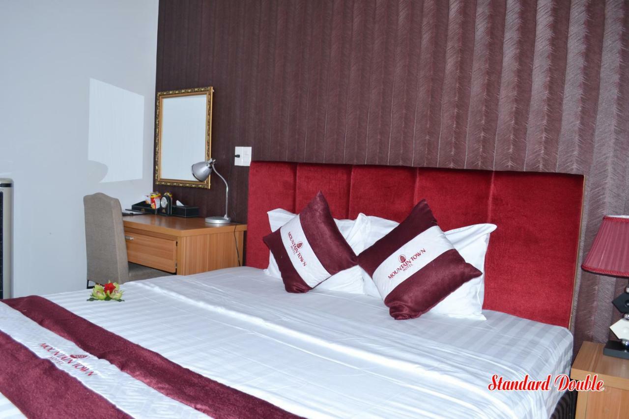Mountain Town Hotel Da Lat Buitenkant foto
